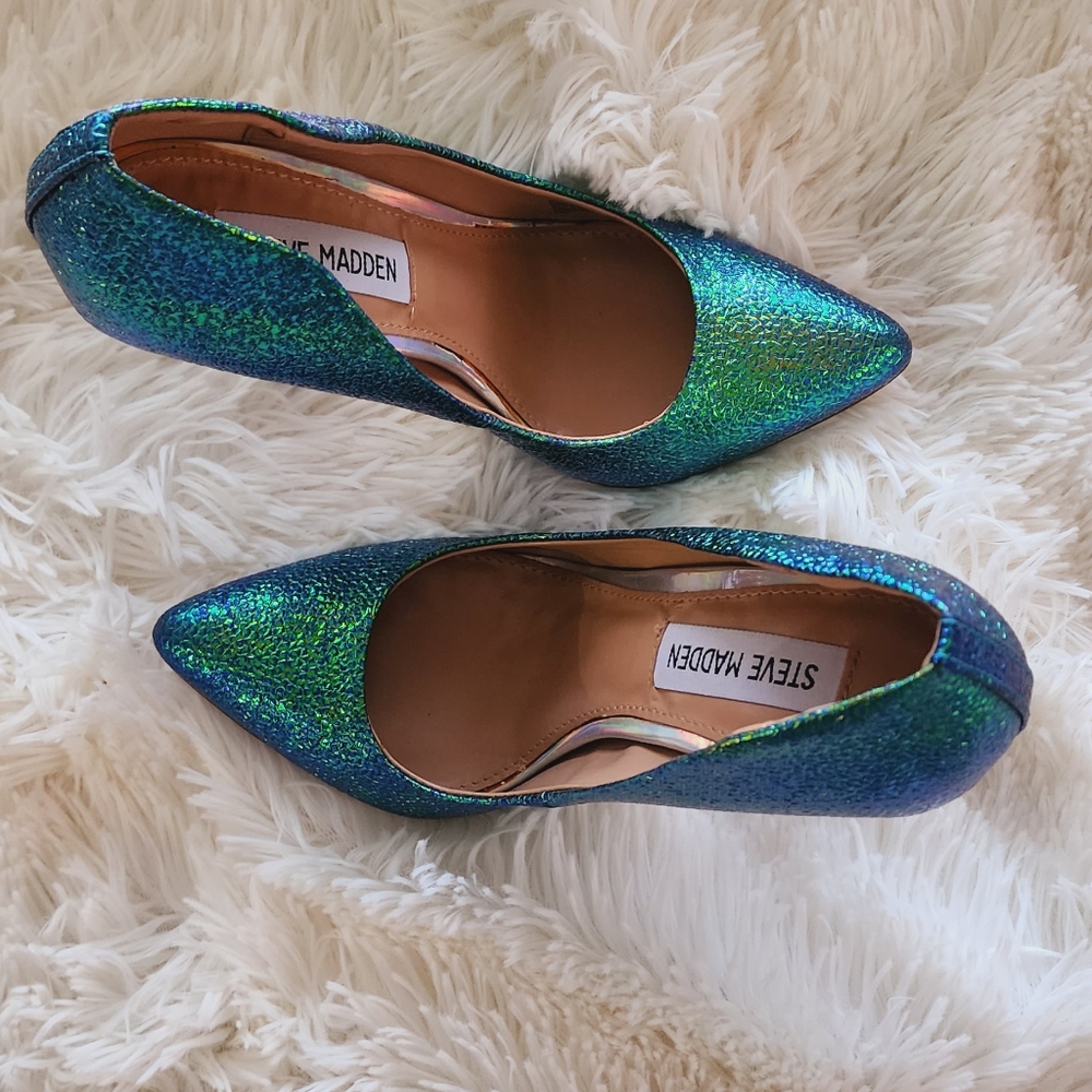 Steve Madden Shoes, Size 5, Metallic Blue - Picture 4 of 6